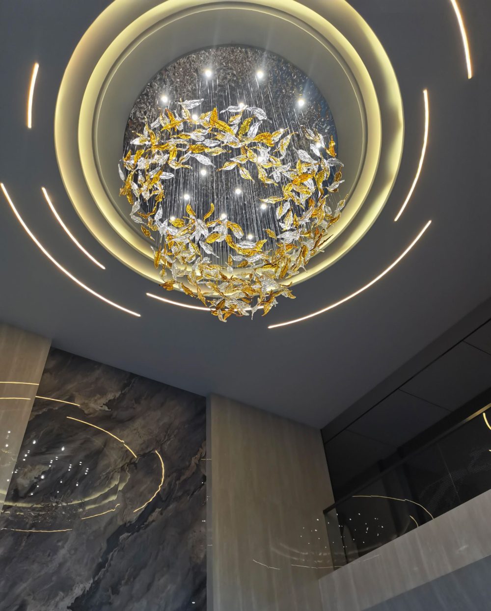 Hotel engineering feather art chandelier - Image 3